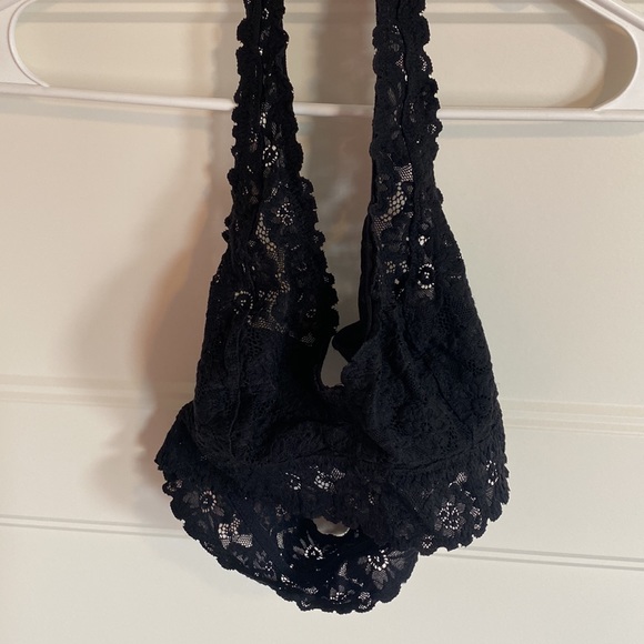 Lace Bralette - Picture 6 of 7